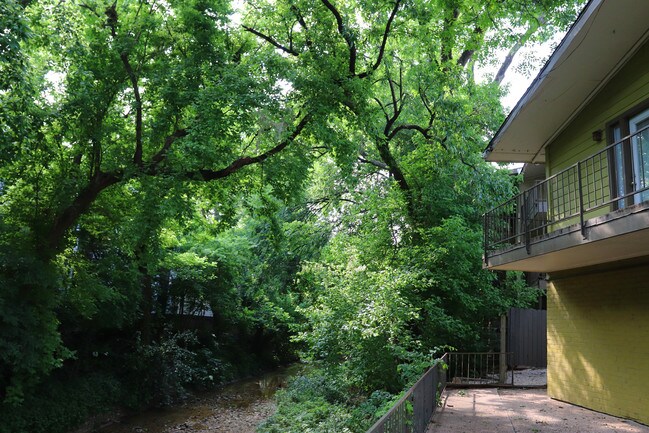 The Willows in Austin, TX - Foto de edificio - Building Photo