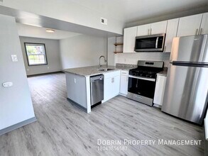 LIV Lakeview in Richmond, VA - Building Photo - Building Photo