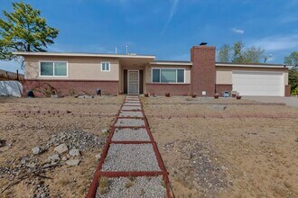 4113 La Colorada Ct SE in Rio Rancho, NM - Building Photo - Building Photo