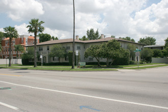 85 E Davis Blvd in Tampa, FL - Building Photo - Building Photo