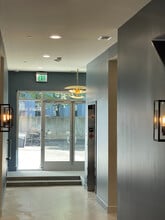 1813 Main in Columbia, SC - Foto de edificio - Building Photo