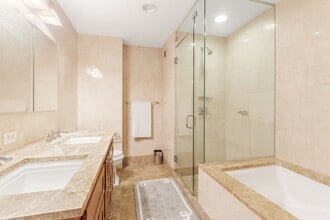 45 Park Ave in New York, NY - Building Photo - Building Photo