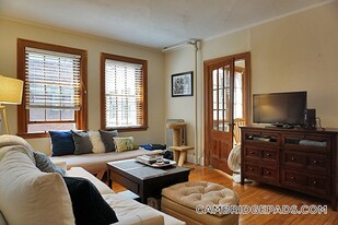 21 Chauncy St in Cambridge, MA - Building Photo