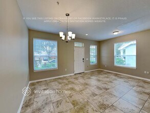 10526 Eastpark Lake Dr in Orlando, FL - Building Photo - Building Photo