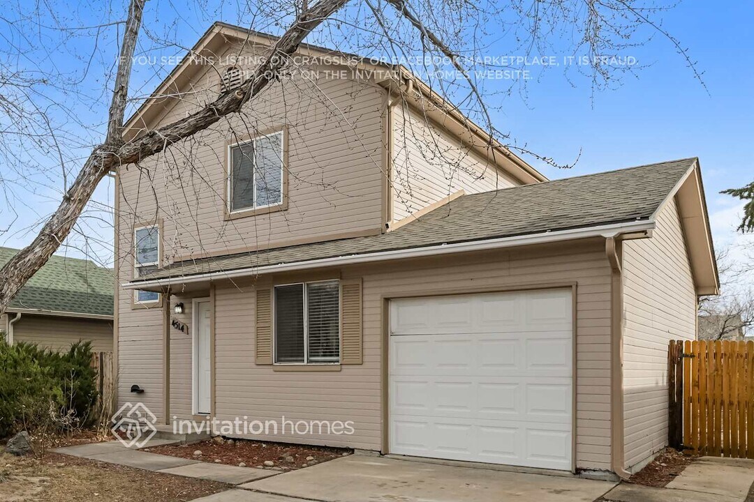 4514 S Pagosa Cir in Aurora, CO - Foto de edificio