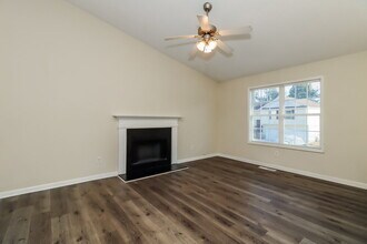 312 Gun Range Rd, Unit 331 in Dallas, GA - Building Photo - Building Photo