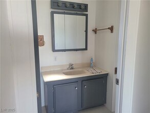 1060 S Bunch St in Pahrump, NV - Building Photo - Building Photo