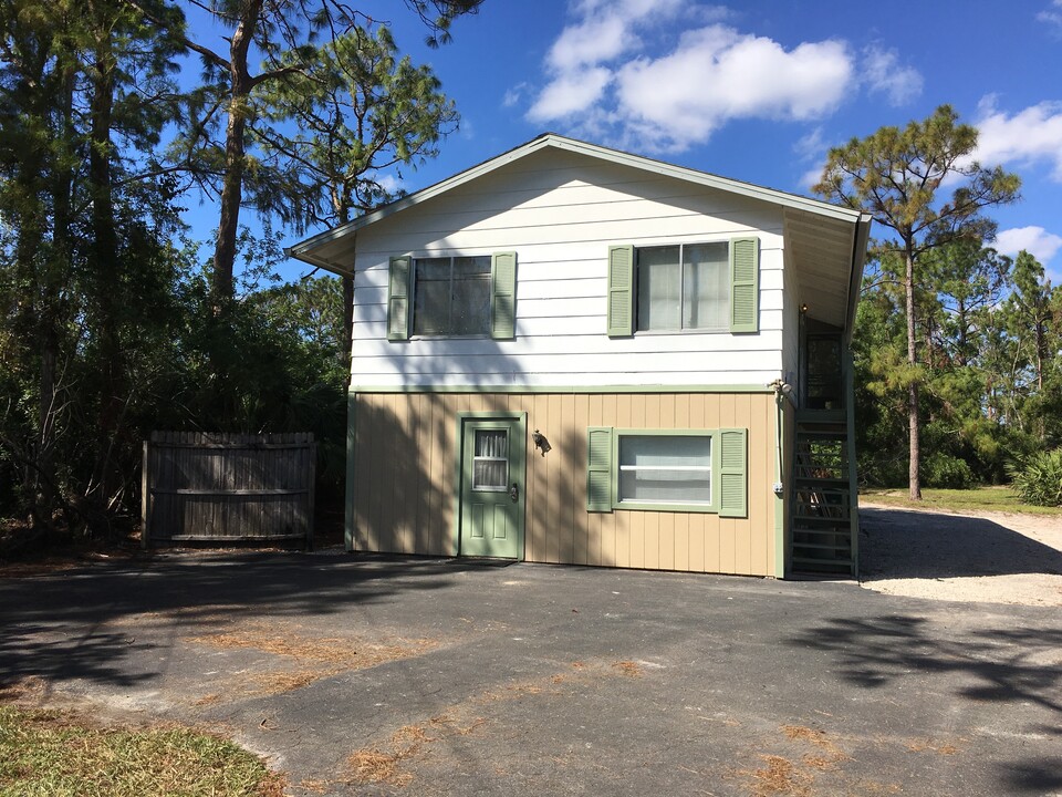 3091 64th St SW, Unit Studio in Naples, FL - Building Photo