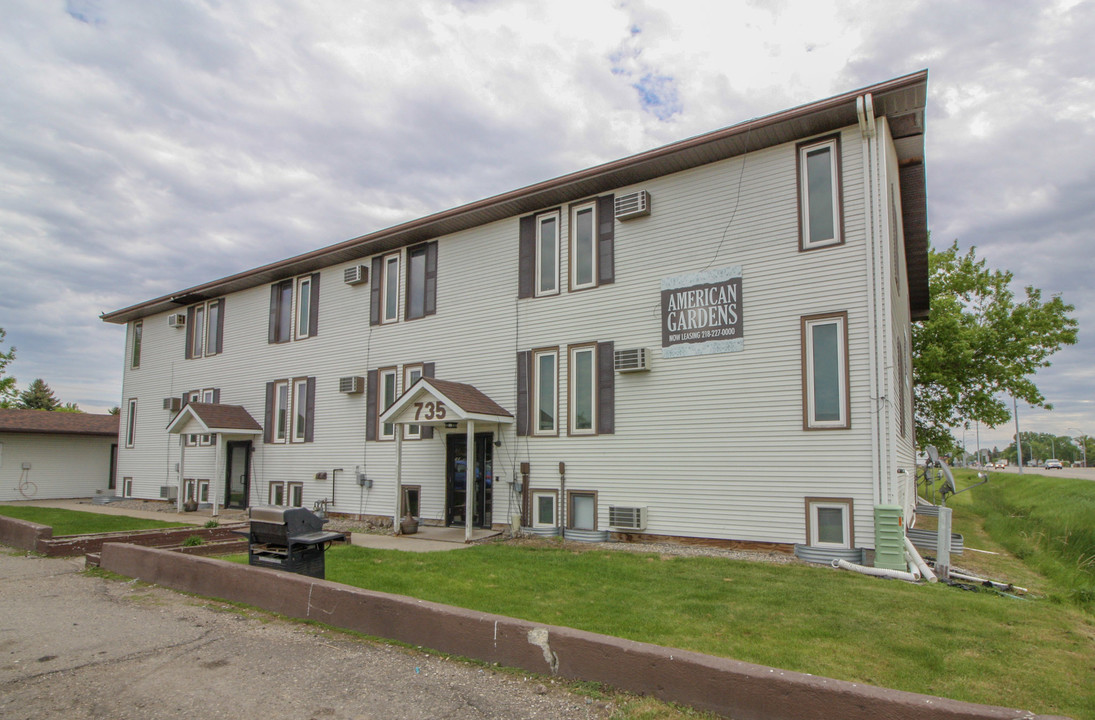 American Garden Apartments in Dilworth, MN - Building Photo