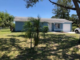 3049 SW Denton St in Port St. Lucie, FL - Building Photo