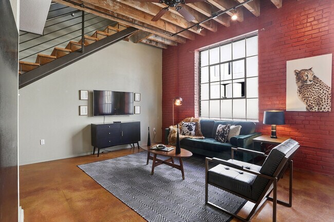 451 Andrew Higgins Dr in New Orleans, LA - Building Photo - Building Photo