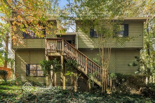 129 Little Brook Dr in Woodstock, GA - Building Photo