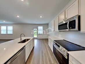 12 Hickory Ln in Dallas, GA - Building Photo - Building Photo