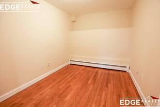 1875 Commonwealth Ave, Unit 2 in Boston, MA - Building Photo - Building Photo