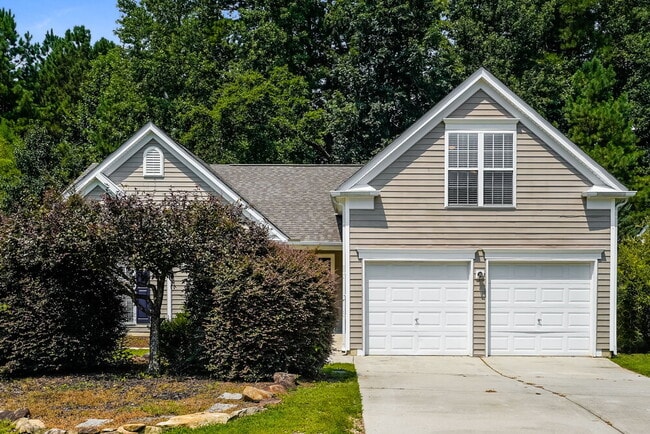 property at 204 Yellow Jasmine Path