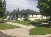 1048 Ne Warner Pl, Unit #1 in Bend, OR - Foto de edificio - Building Photo