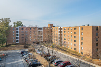 Elmont Condominium in Baltimore, MD - Building Photo - Building Photo