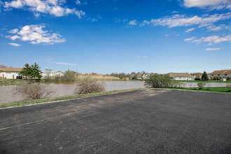 2719 Oppenheim Ct in North Tonawanda, NY - Foto de edificio - Building Photo