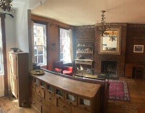 739 Greenwich St in New York, NY - Building Photo - Building Photo