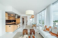 6899 Collins Ave, Unit 1605 in Miami Beach, FL - Foto de edificio - Building Photo