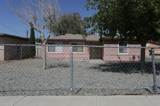 14748 Mesa Dr in Victorville, CA - Building Photo - Primary Photo