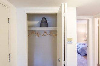 Spruce Knob Apartments in Ann Arbor, MI - Building Photo - Building Photo