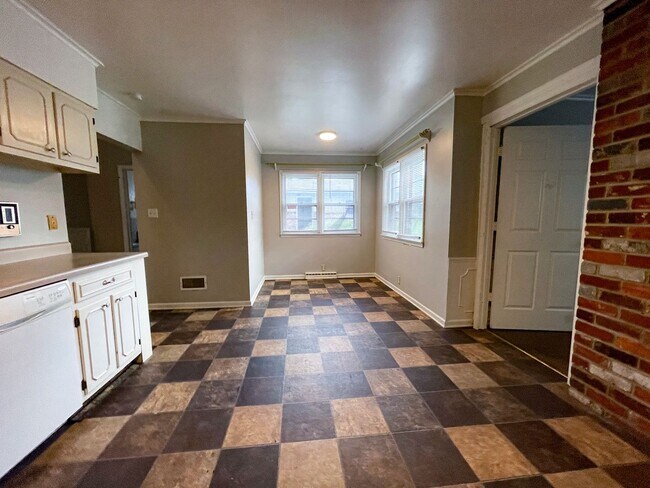 824 W Wayne St in Muncie, IN - Building Photo - Building Photo