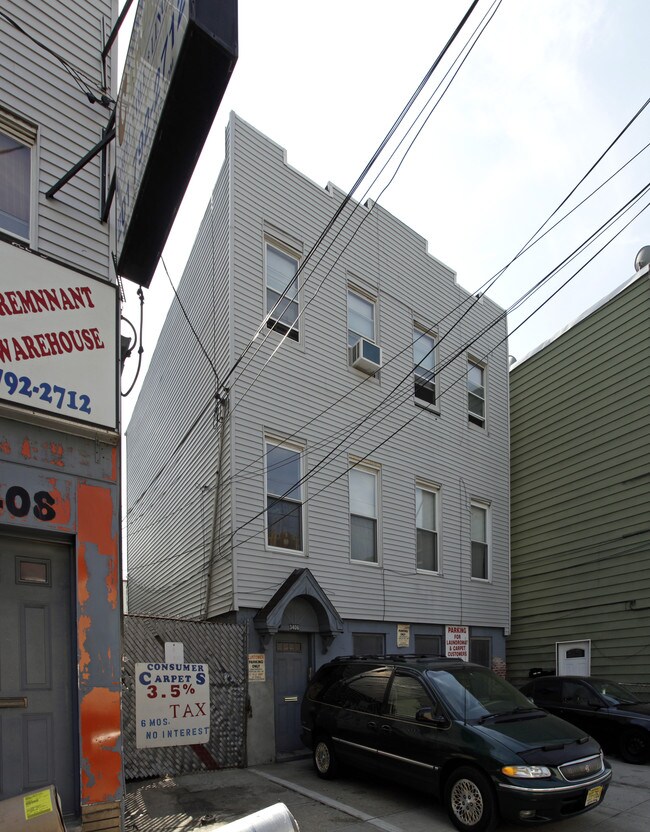 3406 John F Kennedy Blvd in Jersey City, NJ - Building Photo - Building Photo