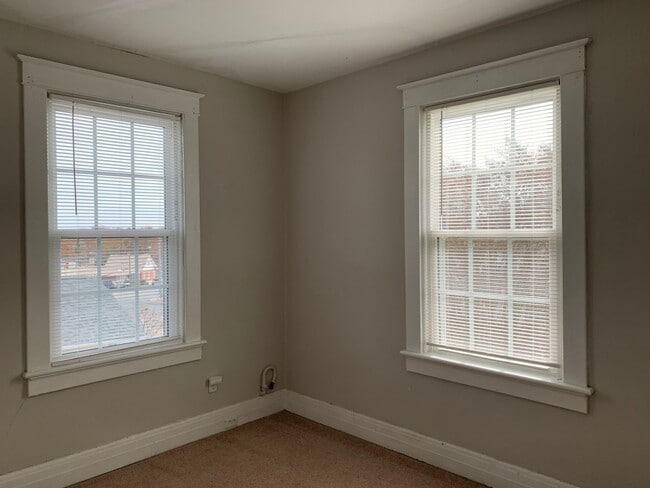 106 Yeardley Ave, Unit 106 B Yeardley Avenue in Lynchburg, VA - Building Photo - Building Photo