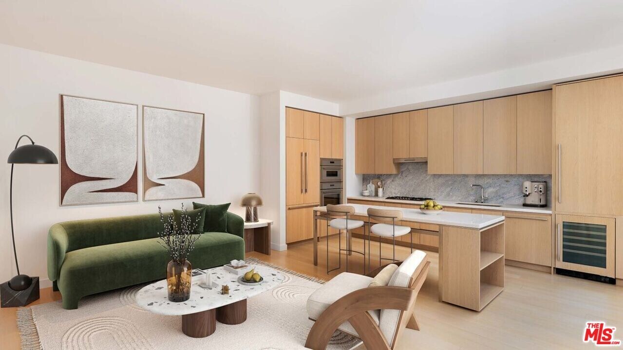 151 S Olive St in Los Angeles, CA - Building Photo