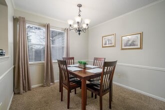 1032 Fairfax Dr in Tuscaloosa, AL - Building Photo - Building Photo