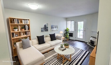 Villa Christina in Abbotsford, BC - Building Photo - Building Photo