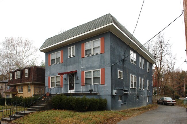 2133 Sherwood Ave in Louisville, KY - Foto de edificio - Building Photo