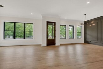 510 Westboro Dr in Nashville, TN - Foto de edificio - Building Photo