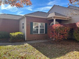 200 Gold Leaf Dr NW in Christiansburg, VA - Building Photo
