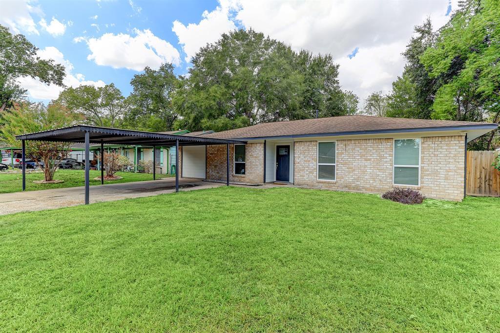 1530 W Donovan St in Houston, TX - Building Photo