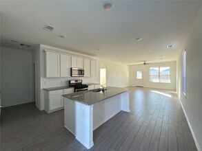 5731 Tabula Rasa Dr in Katy, TX - Building Photo - Building Photo