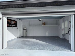 1021 10th Ave NE in Naples, FL - Building Photo - Building Photo