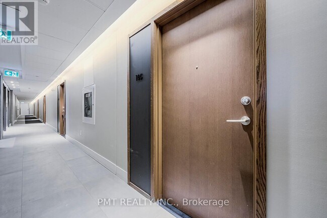1331-1331 Queen St E in Toronto, ON - Building Photo - Building Photo