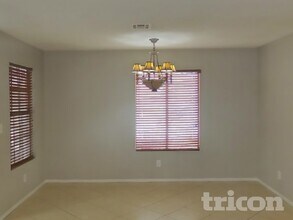 855 Schooner Dr in Henderson, NV - Foto de edificio - Building Photo