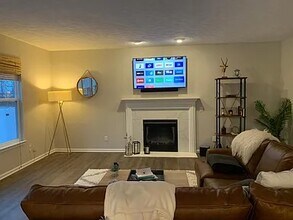 32918 Rebecca Ln in Avon Lake, OH - Building Photo - Building Photo