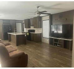 911 Little Ln in Shepherd, TX - Building Photo - Building Photo