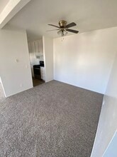 18881 Valley Cir, Unit C in Huntington Beach, CA - Building Photo - Building Photo