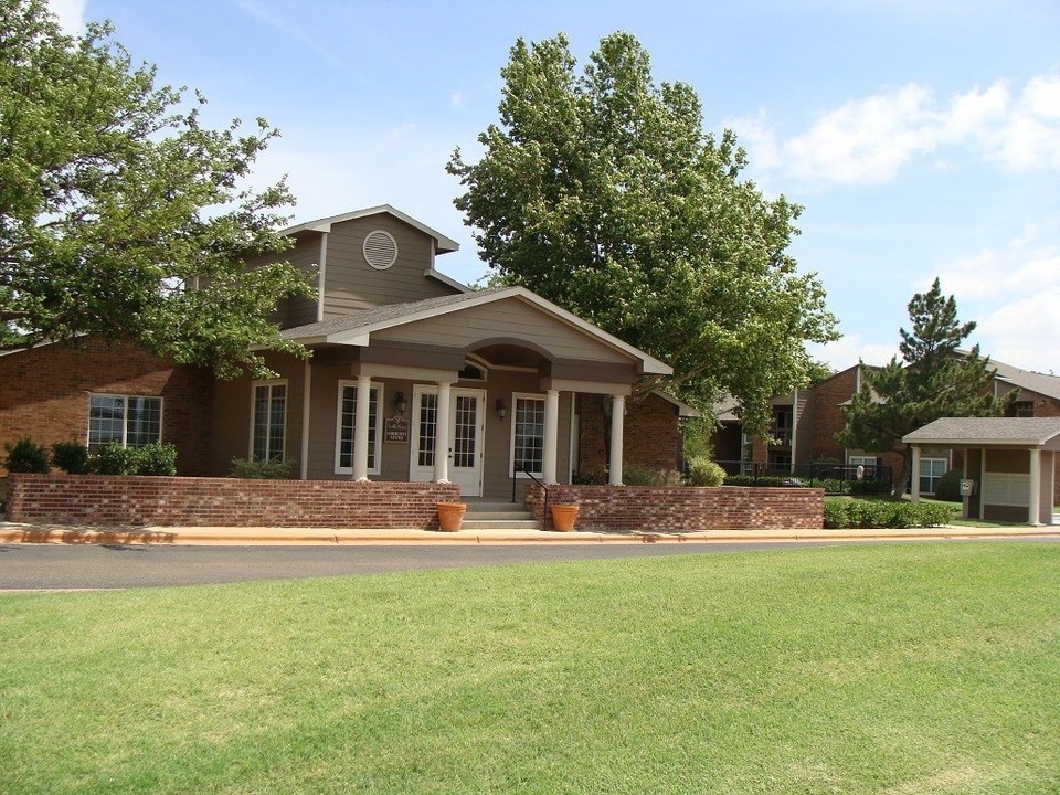 Southstead Apartments in Lubbock, TX - Building Photo