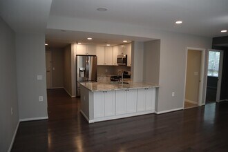 350 G St SW in Washington, DC - Building Photo - Building Photo