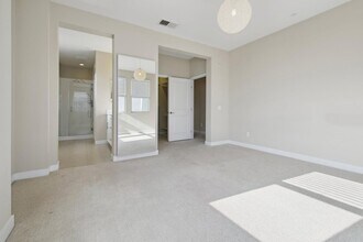 9212 Joshua Way in Downey, CA - Building Photo - Building Photo