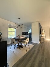 905 Lyme Brook Ln in Charlotte, NC - Foto de edificio - Building Photo