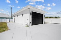 12994 SE Papaya St in Hobe Sound, FL - Foto de edificio - Building Photo