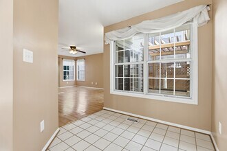 8341 Marketree Cir in Gaithersburg, MD - Foto de edificio - Building Photo