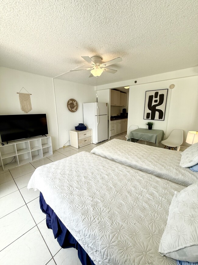 property at 1920 Ala Moana Blvd